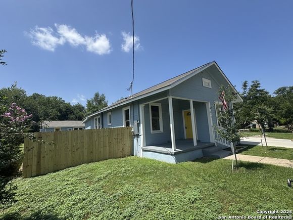 515 Mitchell Ave