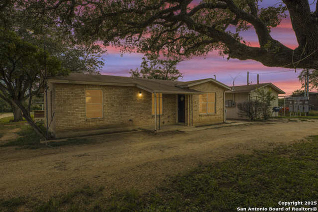 10075 loop 1604 San Antonio, TX Multifamily Active - Photo 1 of 20. Opens carousel modal