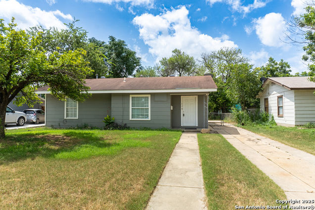 178 Howle San Antonio, TX House Active - Photo 1 of 24. Opens carousel modal