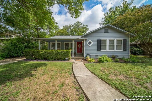 205 Larkwood