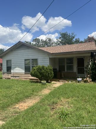 110 S Woodlawn