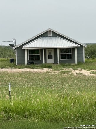 1651 Fm 186