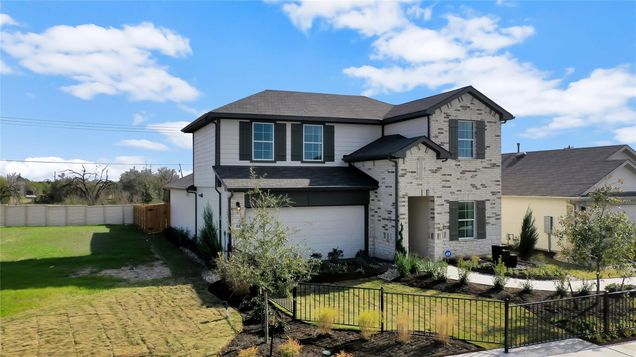 402 Mustang Lake Cir