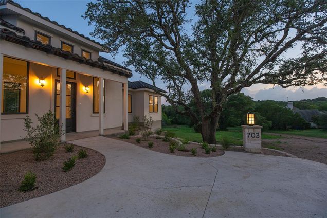 703 Silver Hill