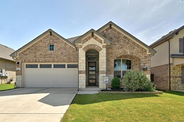 2216 Alamar Walk