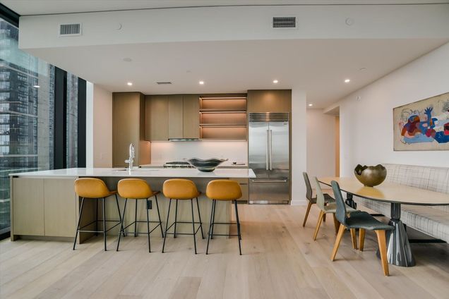 610 Davis St Unit 1912 Austin, TX Condo Active - Photo 1 of 33. Opens carousel modal