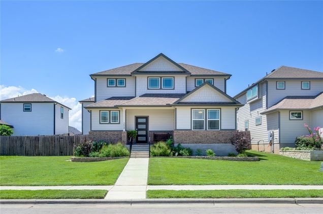 208 Garner Dr