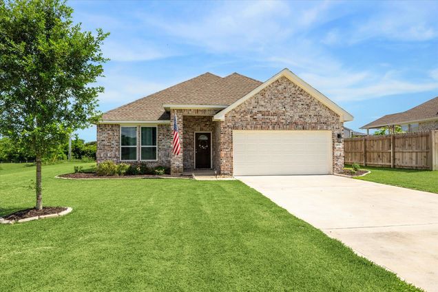 1401 Timber Oaks Dr