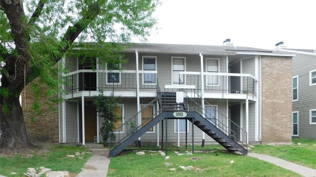 1910 West Loop Unit C Austin, TX Multifamily Active - Photo 1 of 3. Opens carousel modal
