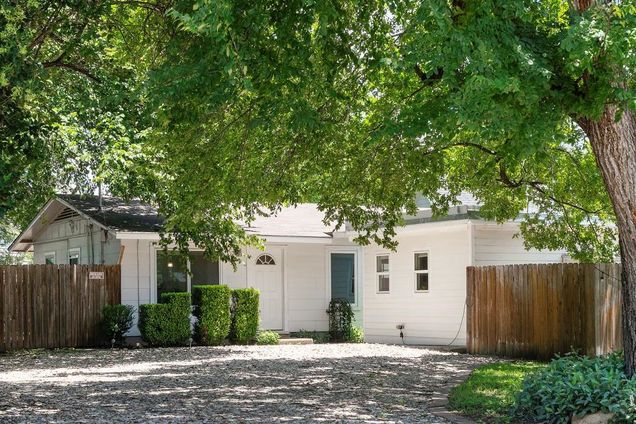 904 Plateau Cir Austin, TX House Active - Photo 1 of 31. Opens carousel modal