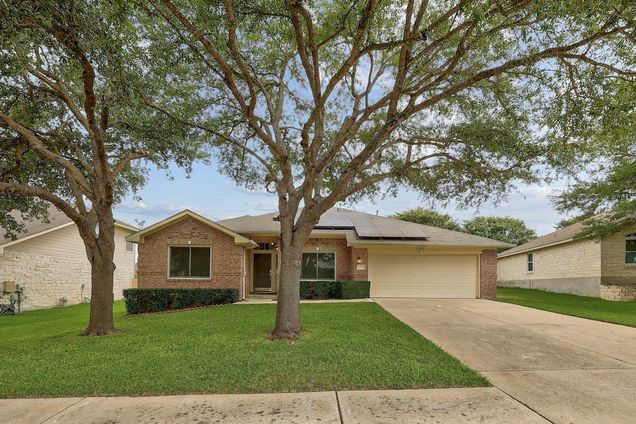 123 Chandler Pointe Loop