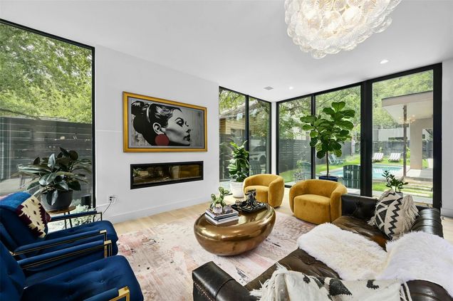 908 Columbus St Austin, TX House Active - Photo 1 of 38. Opens carousel modal