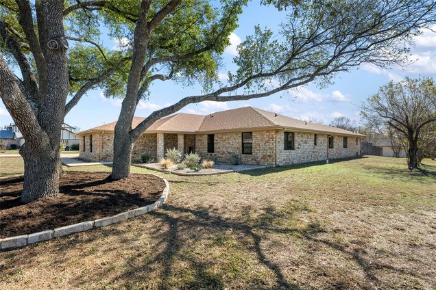 3903 Emerald Hill Dr