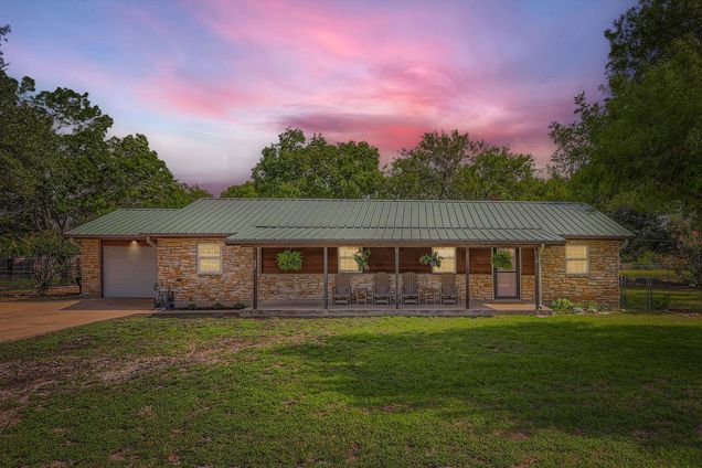 227 Crest Circle Dr
