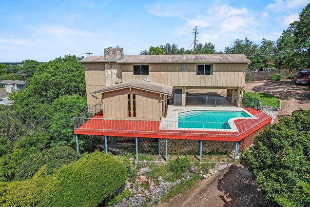 203 Ridgewood Rd
