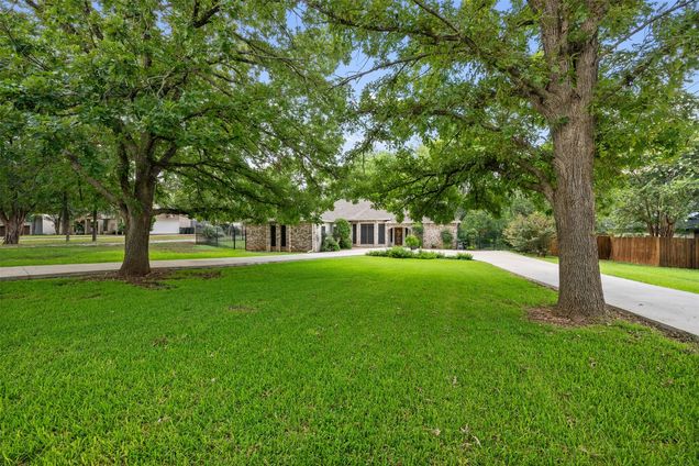 713 Mountain View Dr