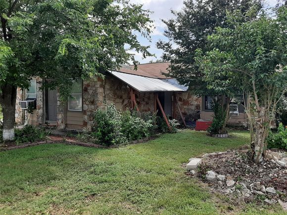 2607 Bois Darc Ln