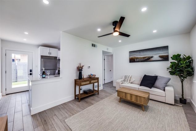 1200 E 52nd St Unit 107 Austin, TX Condo Active - Photo 1 of 25. Opens carousel modal