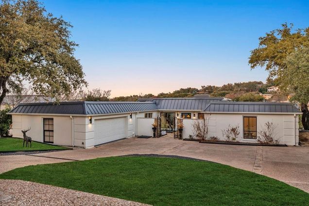 1027 Challenger Lakeway, TX House Active - Photo 1 of 22. Opens carousel modal
