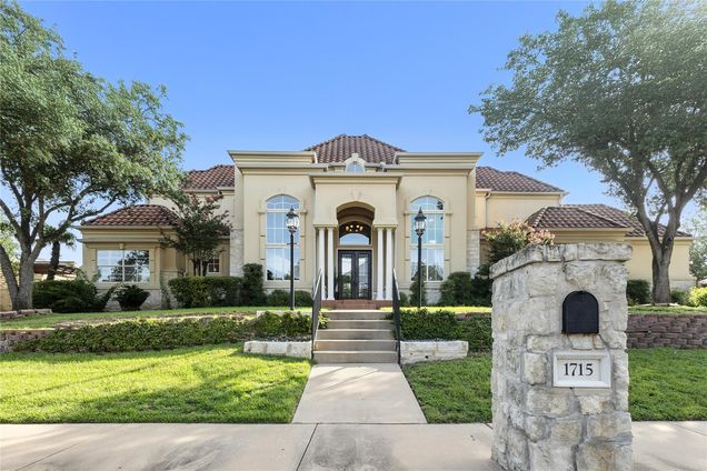 1715 Palisades Pointe Ln Austin, TX House Active - Photo 1 of 38. Opens carousel modal