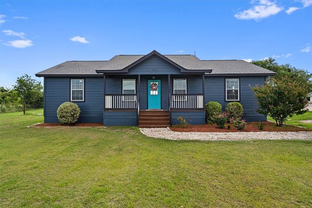 150 Evangeline Ln Hutto, TX House Active - Photo 1 of 15. Opens carousel modal