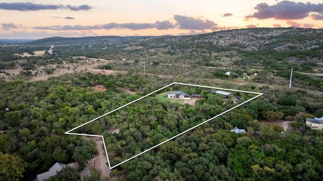 #9037044 Burnet, TX House Active - Photo 1 of 40. Opens carousel modal