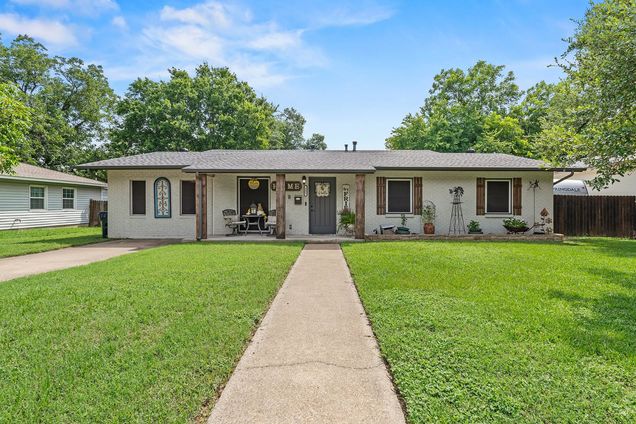 606 Francine Dr