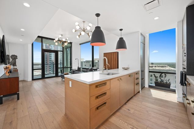 70 Rainey St Unit 1509