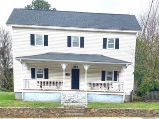 927 Apple Street
