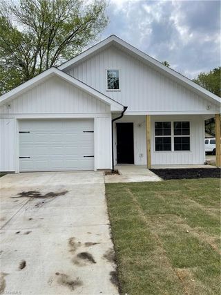 2309 Ford Place