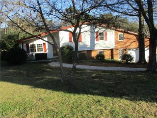 103 Oak Lane