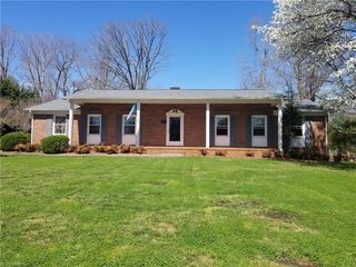 407 Forest Oaks Drive