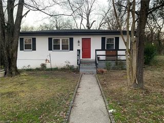 914 Martin Street