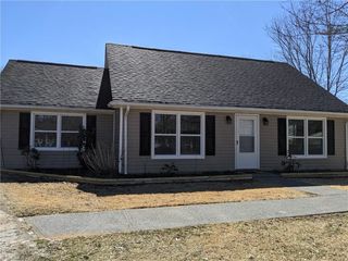 221 S Vandala Court