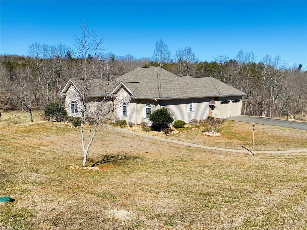 169 Twin Rocks Ln, Lowgap, NC 27024 Estately 🧡 MLS 1013784