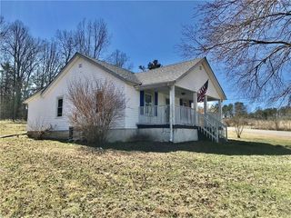 662 Tom Hunter Road