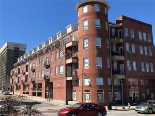 360 S Elm Street Unit 102