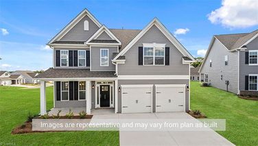 216 Ravensbourne Trace