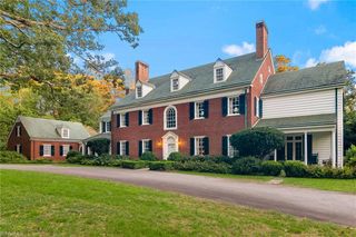 1121 Arbor Road