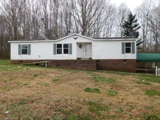 1009 Trinity Drive