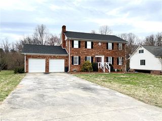 197 Heritage Manor Circle