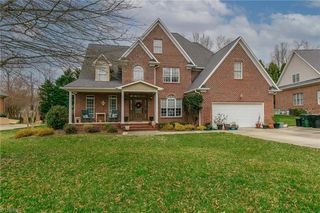 543 Meadowood Drive