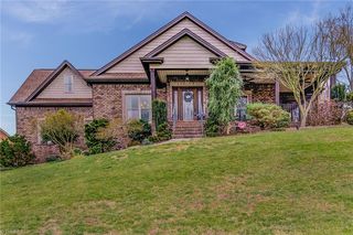 320 Willow Ridge Lane