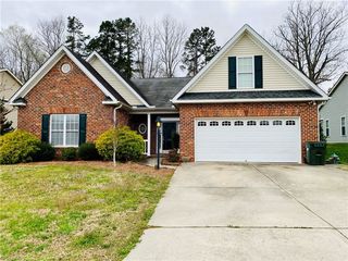 112 Waters Edge Drive