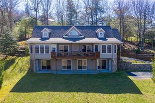 985 Country Club Road