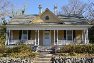 148 W Poplar Street
