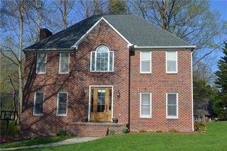 1689 Woodbury Lane
