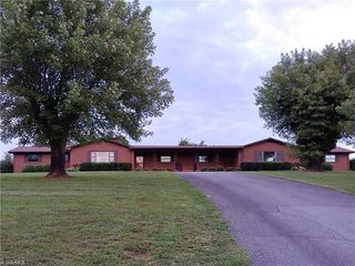 2257 Red Top Road