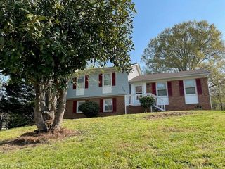 4303 King Arthur Place