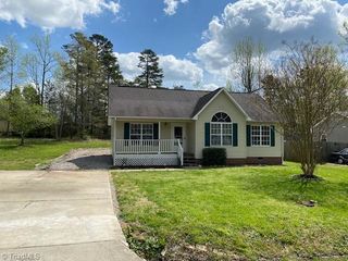129 Pineywood Street